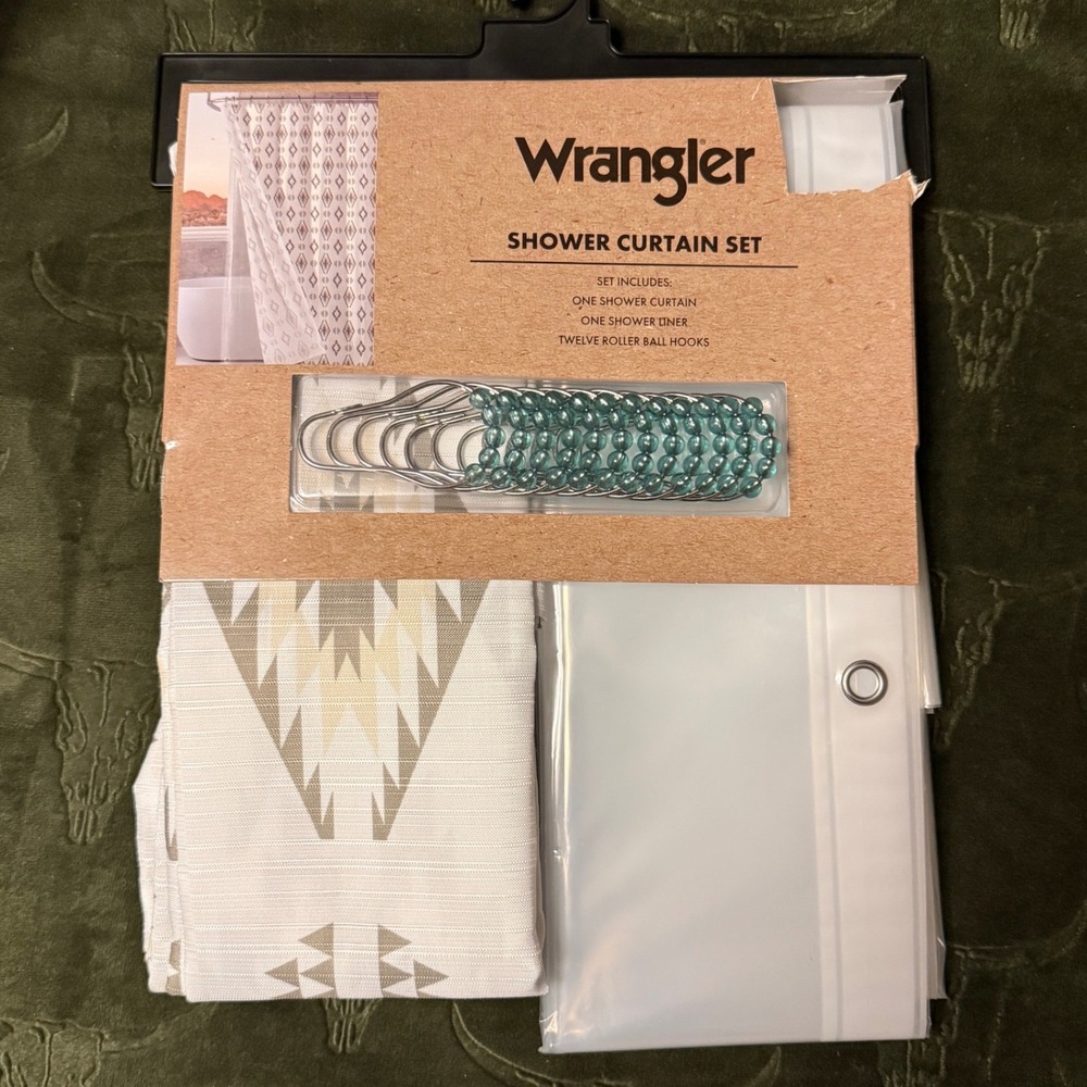 Wrangler Shower‎ Curtain Set Unisex 72x72 Green NWOT Tribal Western Star Valley